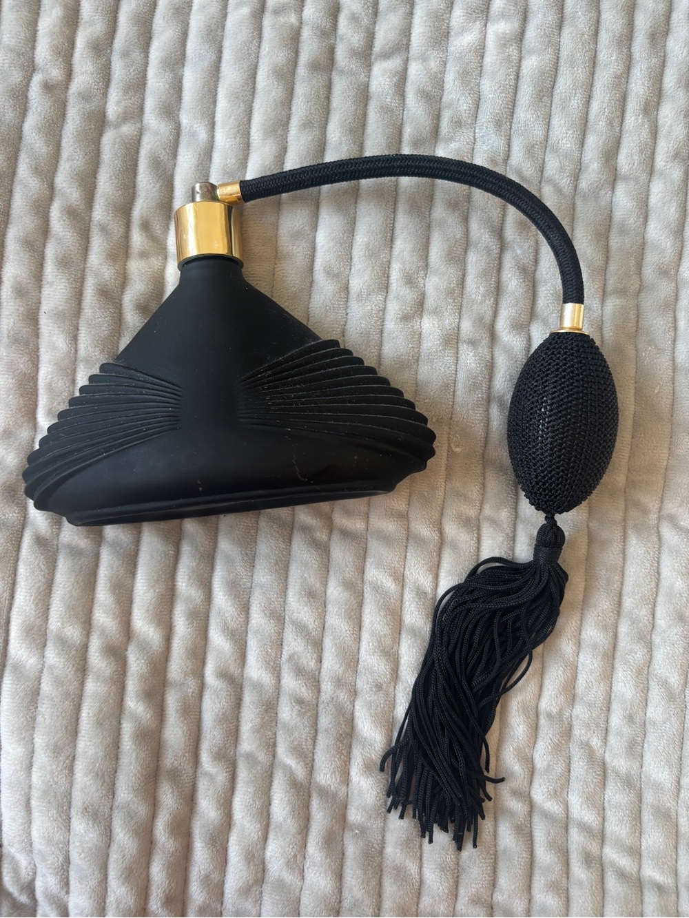 Vintage Black Fan Shaped Perfume Atomizer Tassel Vanity Bottle